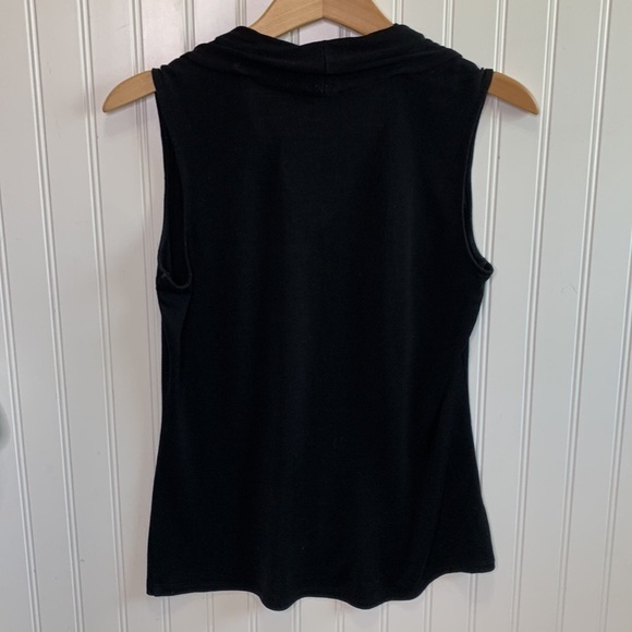 ANN TAYLOR BLACK SLEEVELESS V-NECK SILK BLEND TOP SIZE SMALL - Picture 6 of 6